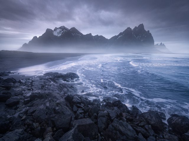 Krok od konce světa (Vestrahorn, Island)